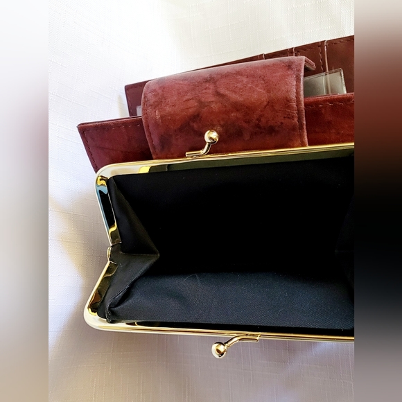 Buxton Women's Leather Attache Clutch Cardex Wallet and Coin Purse - Picture 10 of 11